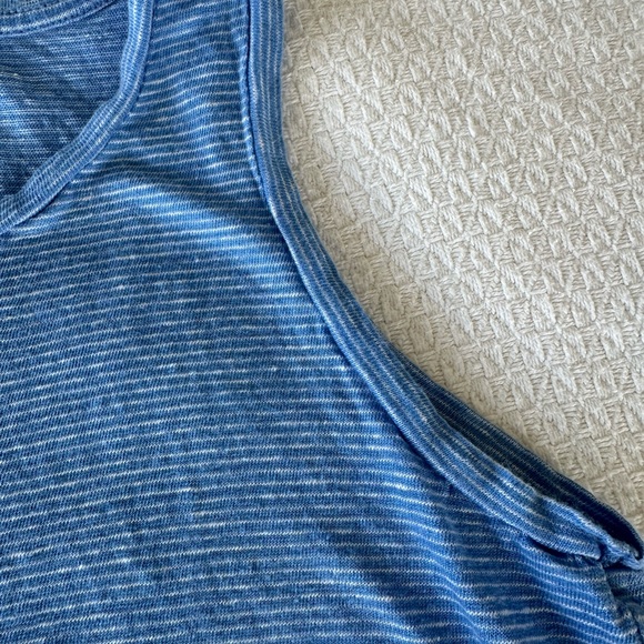 Vineyard Vines sleeveless top Size S - Picture 6 of 6